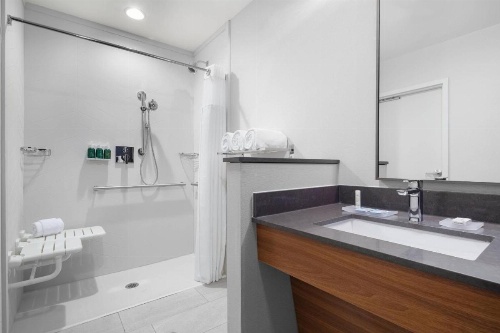 Fairfield Inn & Suites by Marriott Kenosha Pleasant Prairie image 5